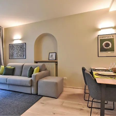 Apartamento Crocetta Courtyard By Interhome