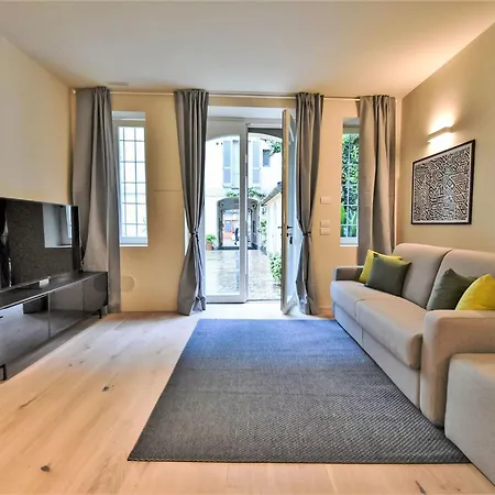 Apartamento Crocetta Courtyard By Interhome Milão